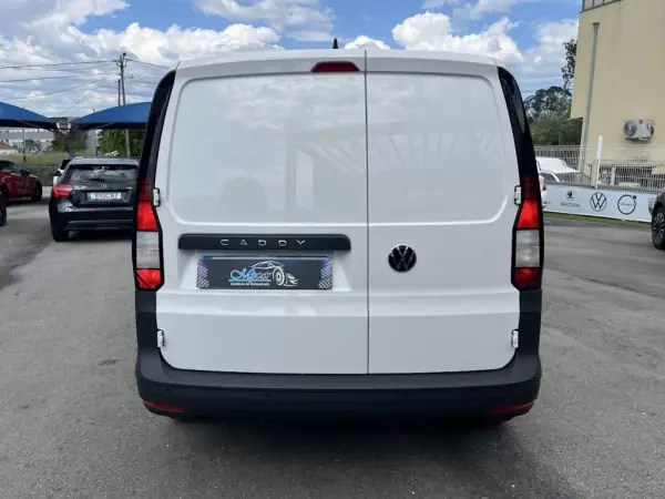 VW Caddy 2.0TDI Cargo Business 2025 - 24950 EUR, 10 km - AUTO.MOTO.pt - 10km - foto 6 de 42