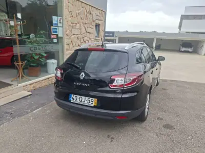 Renault Mégane Sport Tourer 2015 - 7630 EUR, 229622 km - foto 2 de 19