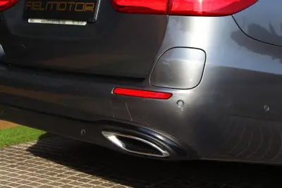 Mercedes-Benz E 300 2019 - 23900 EUR, 178524 km - AUTO.MOTO.pt - 178524km - foto 10 de 34