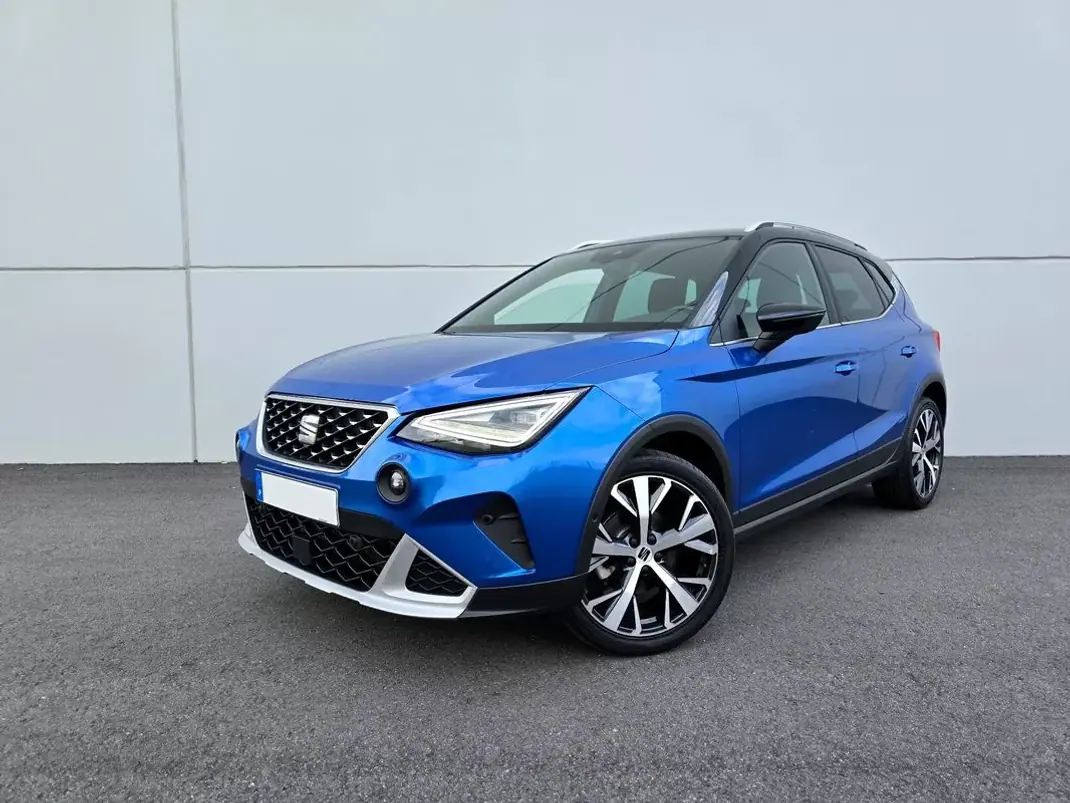 SEAT Arona 2023 - 16900 EUR, 73900 km - AUTO.MOTO.pt - 73900km - foto 1 de 37