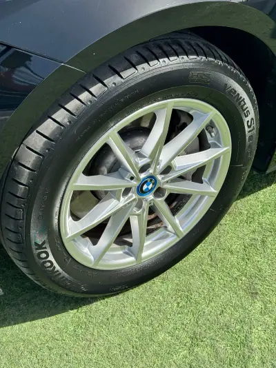 BMW i4 2022 - 34500 EUR, 141612 km - AUTO.MOTO.pt - 141612km - foto 44 de 45