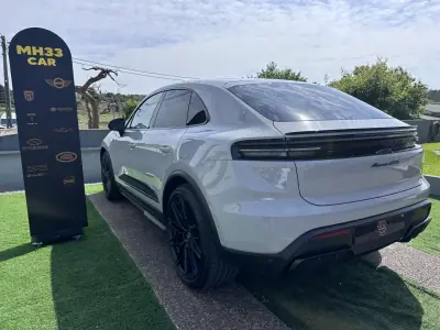 Porsche Macan 2026 - 129000 EUR, 2200 km - AUTO.MOTO.pt - 2200km - foto 11 de 85