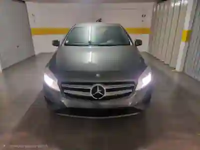 Mercedes-Benz A 180 2014 - 12000 EUR, 219000 km - AUTO.MOTO.pt - 219000km - foto 2 de 10