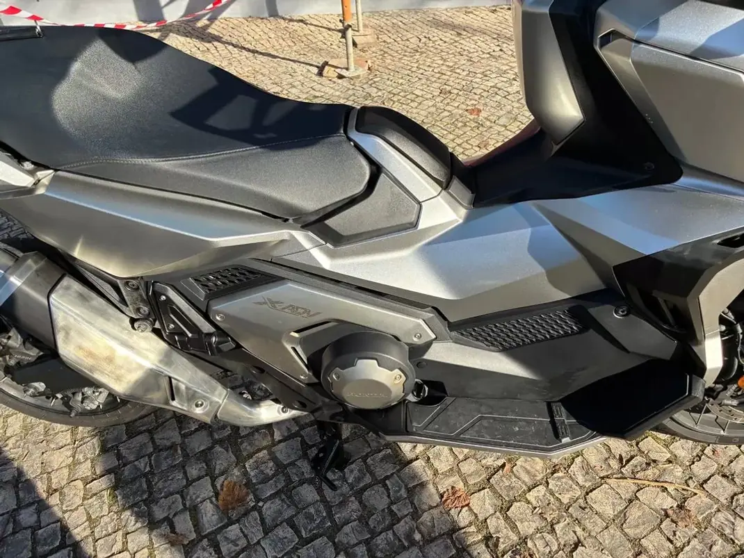 Honda 599 2021 - 9150 EUR, 45451 km - AUTO.MOTO.pt - 45451km - foto 6 de 14