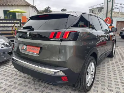 Peugeot 3008 2020 - 17950 EUR, 93626 km - AUTO.MOTO.pt - 93626km - foto 7 de 12