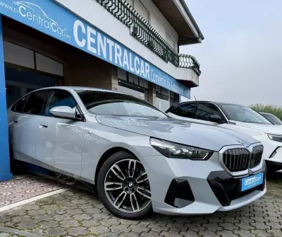 BMW 520 2024 - 52450 EUR, 45000 km - AUTO.MOTO.pt - 45000km - foto 2 de 27