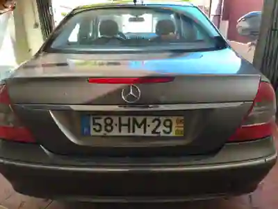 Mercedes-Benz E 220 2006 - 12000 EUR, 194000 km - AUTO.MOTO.pt - 194000km - foto 2 de 13