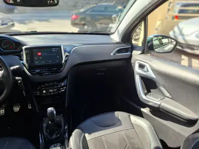 Peugeot 2008 2017 - 10000 EUR, 178323 km - 178323km - foto 28 de 37