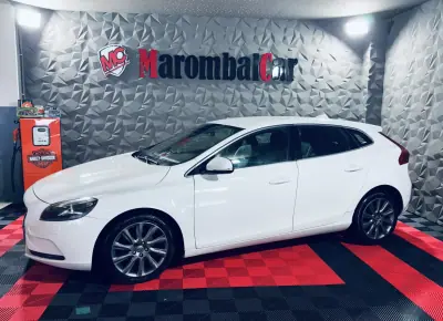 Volvo V40 2013 - 9990 EUR, 258002 km - AUTO.MOTO.pt - 258002km - foto 10 de 31