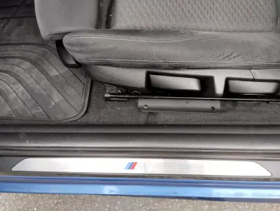 BMW 120 2013 - 13999 EUR, 270000 km - AUTO.MOTO.pt - 270000km - foto 24 de 34