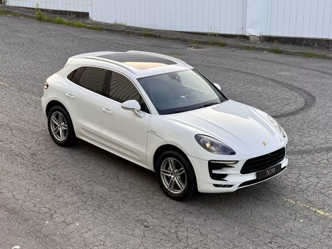 Porsche Macan 2016 - 45990 EUR, 132000 km - AUTO.MOTO.pt - 132000km - foto 14 de 34