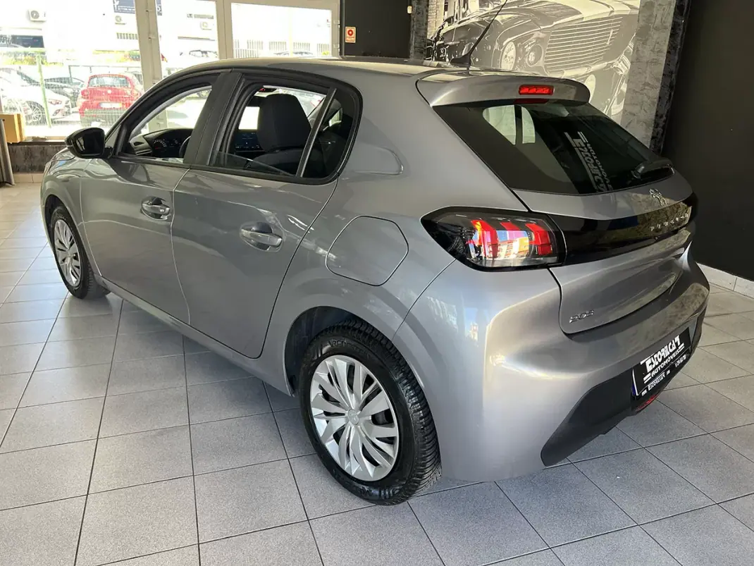 Peugeot 208 2022 - 14600 EUR, 41453 km - AUTO.MOTO.pt - 41453km - foto 3 de 22