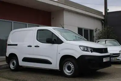 Peugeot Partner 1.5 BlueHDI Premium Longa 2021 - 14250 EUR, 105000 km - AUTO.MOTO.pt - 105000km - foto 6 de 22