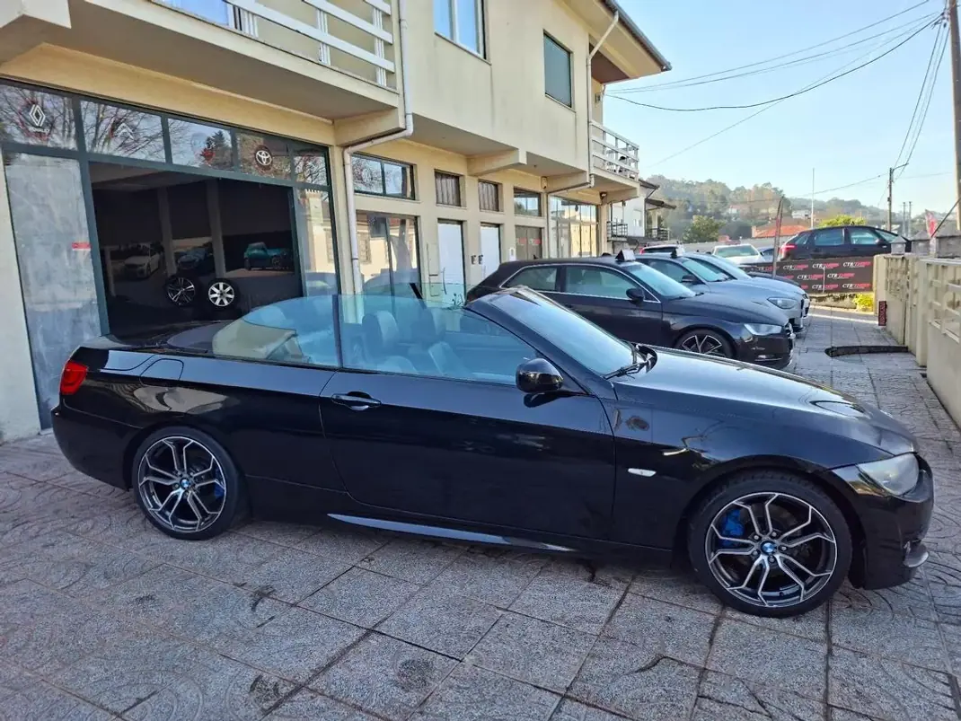 BMW 320 2010 - 15900 EUR, 220000 km - AUTO.MOTO.pt - 220000km - foto 5 de 42