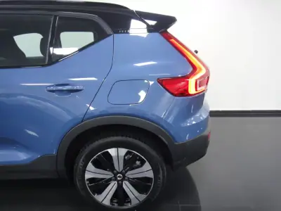 Volvo XC 40 2022 - 24999 EUR, 111000 km - AUTO.MOTO.pt - 111000km - foto 11 de 38