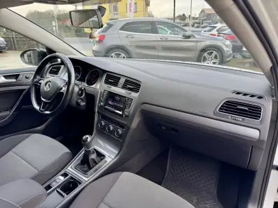 Volkswagen Golf Variant 2014 - 7999 EUR, 250000 km - AUTO.MOTO.pt - 250000km - foto 10 de 21