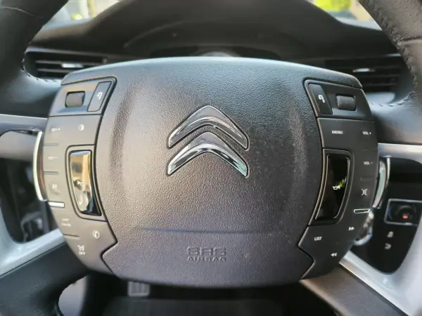 Citroën C5 Tourer 2014 - 8950 EUR, 249314 km - AUTO.MOTO.pt - 249314km - foto 29 de 37