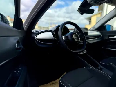 Fiat 600 2025 - 20950 EUR, 6000 km - AUTO.MOTO.pt - 6000km - foto 12 de 31