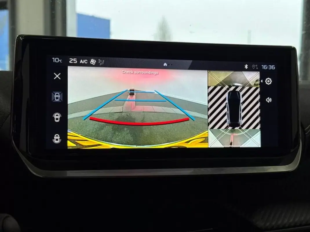 Peugeot 208 2025 - 23990 EUR, 32892 km - AUTO.MOTO.pt - 32892km - foto 17 de 20