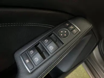 Mercedes-Benz CLA 180 2015 - 16500 EUR, 181000 km - 181000km - foto 26 de 28