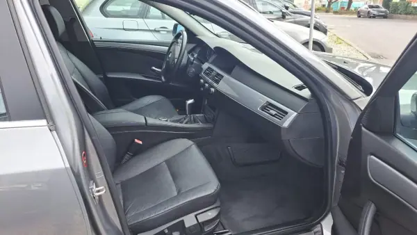 BMW 520 2008 - 7980 EUR, 322077 km - AUTO.MOTO.pt - 322077km - foto 30 de 41