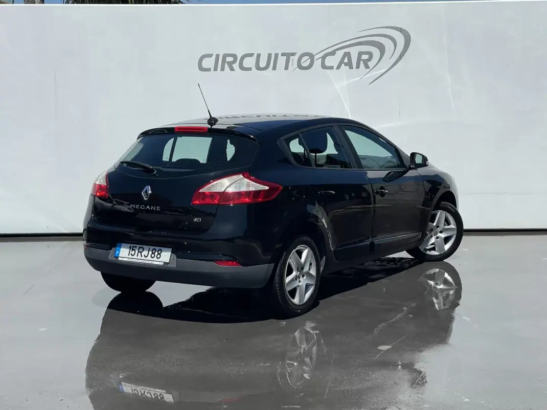 Renault Mégane 2014 - 7995 EUR, 191366 km - AUTO.MOTO.pt - 191366km - foto 7 de 27