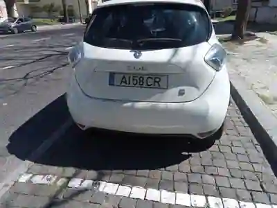 Renault Zoe 2015 - 5000 EUR, 170000 km - 170000km - foto 3 de 5