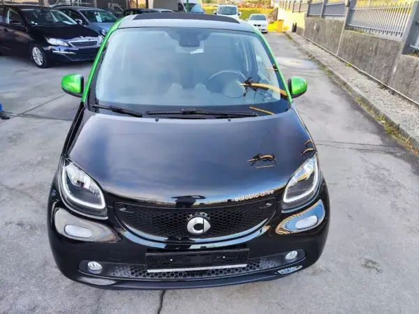 Smart ForFour 2017 - 13500 EUR, 44000 km - AUTO.MOTO.pt - 44000km - foto 11 de 46