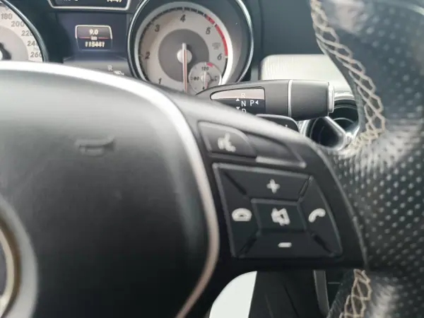Mercedes-Benz GLA 180 2015 - 22500 EUR, 120000 km - AUTO.MOTO.pt - 120000km - foto 28 de 28