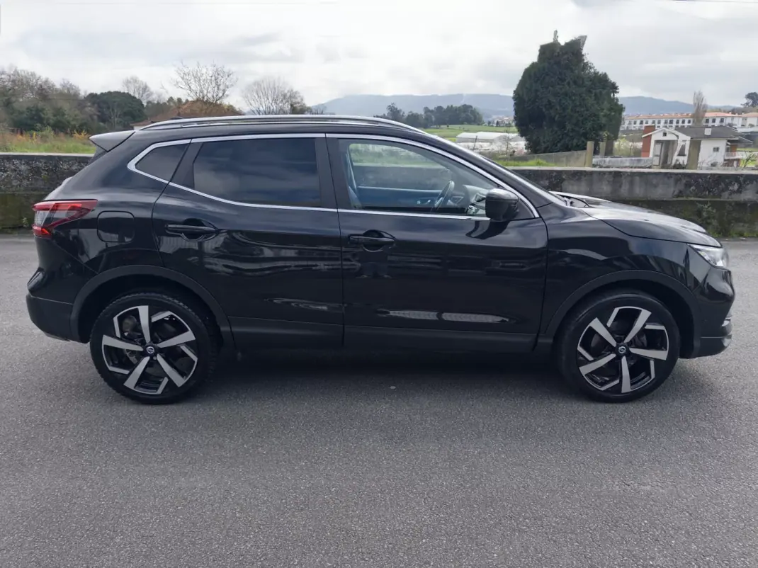 Nissan Qashqai 2019 - 18990 EUR, 106000 km - AUTO.MOTO.pt - 106000km - foto 8 de 41
