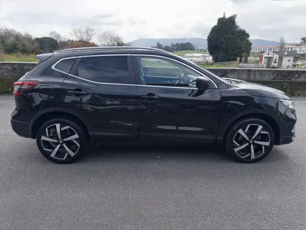 Nissan Qashqai 2019 - 18990 EUR, 106000 km - AUTO.MOTO.pt - 106000km - foto 8 de 41