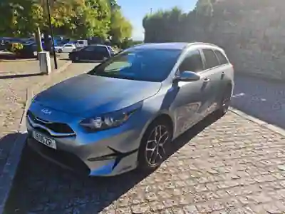 Kia Ceed SW 2024 - 17000 EUR, 56500 km - 56500km - foto 1 de 15