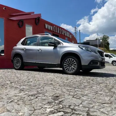 Peugeot 2008 2019 - 15900 EUR, 110000 km - AUTO.MOTO.pt - 110000km - foto 6 de 16