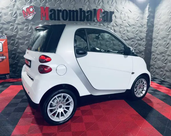Smart ForTwo Coupé 2008 - 4650 EUR, 238615 km - AUTO.MOTO.pt - 238615km - foto 9 de 28