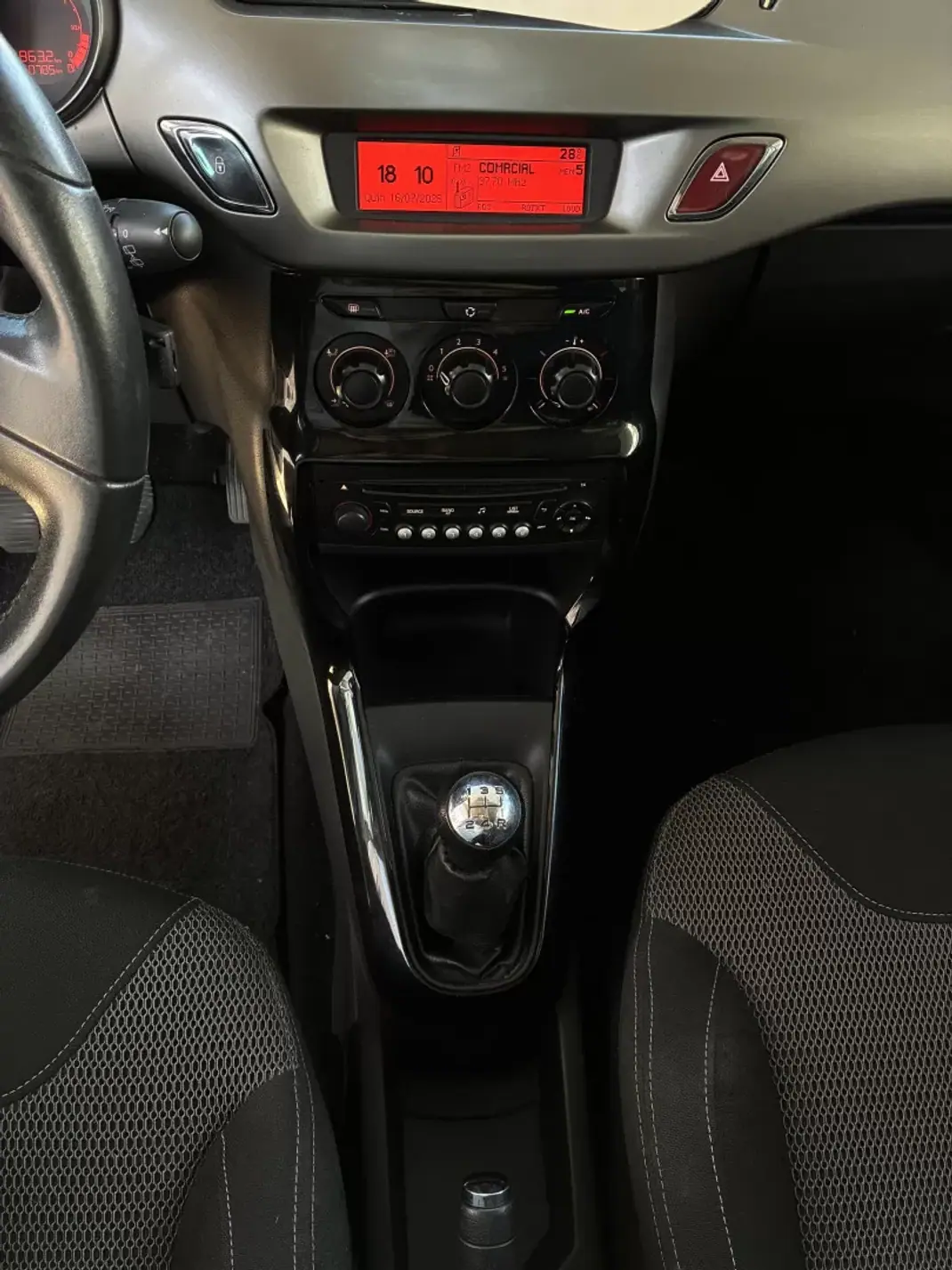 Citroën C3 2014 - 5999 EUR, 160000 km - 160000km - foto 14 de 22