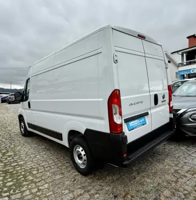 Fiat DUCATO 2.2 M-Jet L2H2 140Cv | IVA DEDUTÍVEL 2023 - 26950 EUR, 31000 km - AUTO.MOTO.pt - 31000km - foto 8 de 23