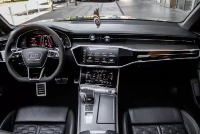 Audi RS6 Avant 2021 - 114000 EUR, 74634 km - AUTO.MOTO.pt - 74634km - foto 39 de 51