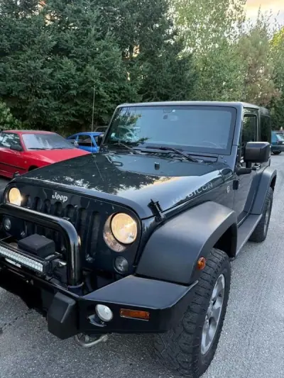 Jeep Wrangler 2019 - 19900 EUR, 323000 km - AUTO.MOTO.pt - 323000km - foto 3 de 10