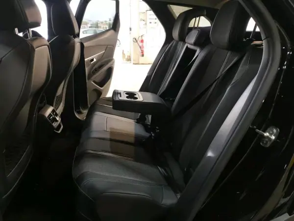Peugeot 3008 2021 - 21900 EUR, 109942 km - AUTO.MOTO.pt - 109942km - foto 5 de 5