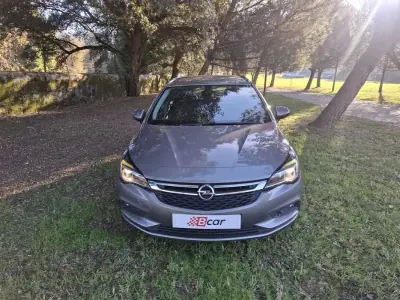 Opel Astra Sports Tourer 2017 - 8900 EUR, 231400 km - AUTO.MOTO.pt - 231400km - foto 4 de 35