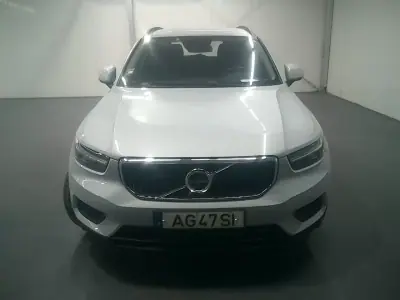 Volvo XC 40 2021 - 21499 EUR, 128121 km - foto 4 de 12