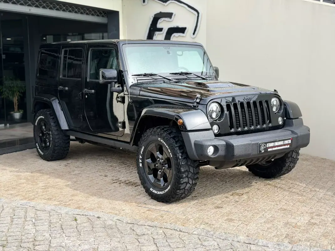 Jeep Wrangler Unlimited 2016 - 48000 EUR, 158000 km - AUTO.MOTO.pt - 158000km - foto 1 de 14