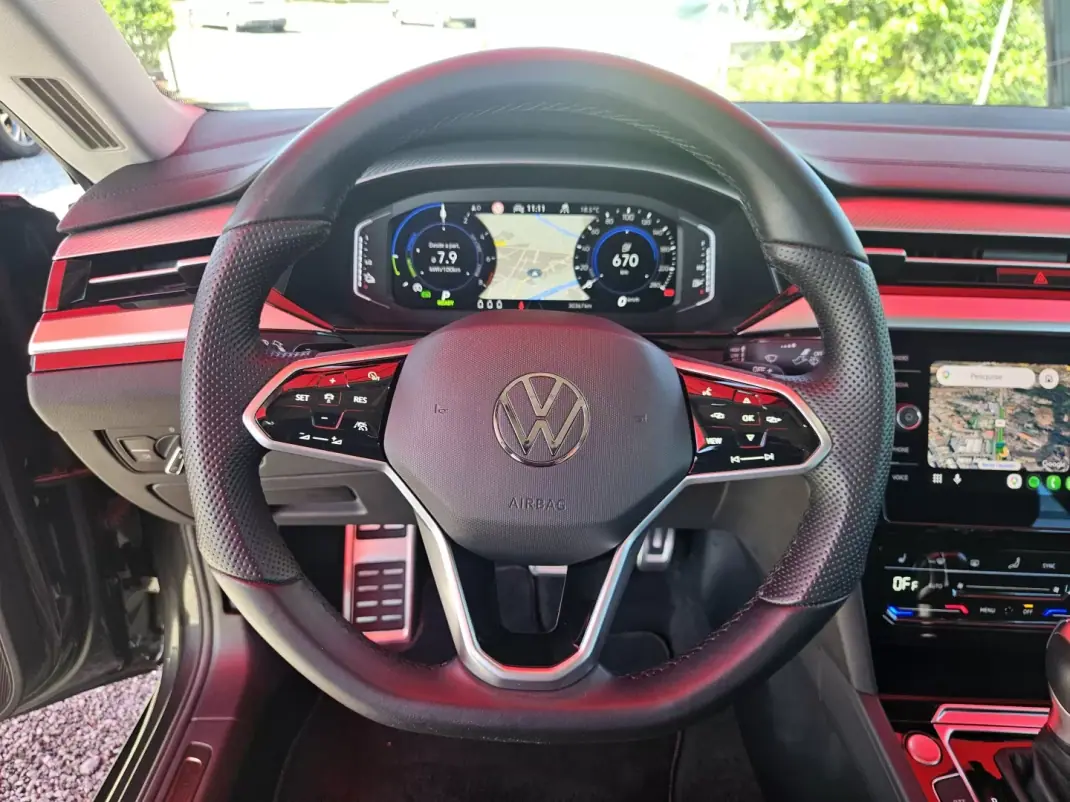 Volkswagen Arteon 2022 - 30500 EUR, 32500 km - AUTO.MOTO.pt - 32500km - foto 11 de 51
