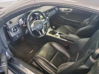 Mercedes-Benz SLK 200 2012 - 19990 EUR, 142000 km - AUTO.MOTO.pt - 142000km - foto 6 de 11