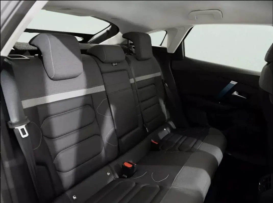 Citroën C4 2023 - 20990 EUR, 24118 km - AUTO.MOTO.pt - 24118km - foto 8 de 12