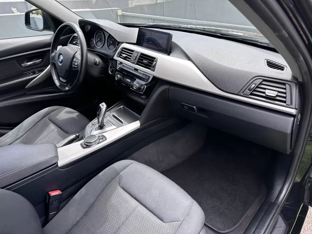 BMW 316 2015 - 13900 EUR, 260000 km - AUTO.MOTO.pt - 260000km - foto 41 de 45