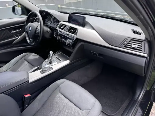 BMW 316 2015 - 12900 EUR, 260000 km - AUTO.MOTO.pt - 260000km - foto 41 de 45