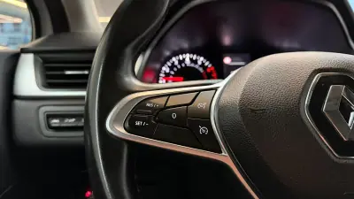 Renault Captur 2021 - 13990 EUR, 167491 km - AUTO.MOTO.pt - 167491km - foto 17 de 29