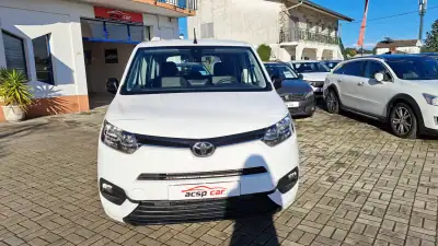 Toyota Proace City Verso 1.5D L1 Confort 2022 - 22900 EUR, 171567 km - AUTO.MOTO.pt - 171567km - foto 5 de 35