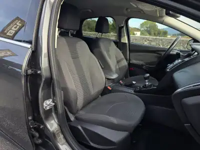 Ford Focus 2015 - 10990 EUR, 105000 km - AUTO.MOTO.pt - 105000km - foto 30 de 32